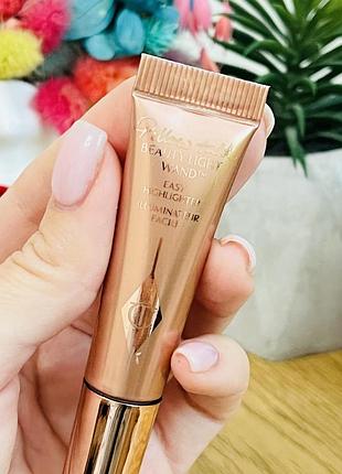 Оригінал charlotte tilbury hollywood beauty light wand хайлайтер pillow talk