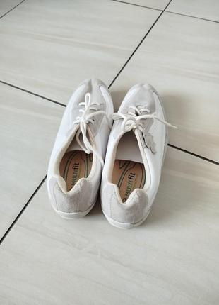 Белые кожаные кроссовки кожа +замш натуральные