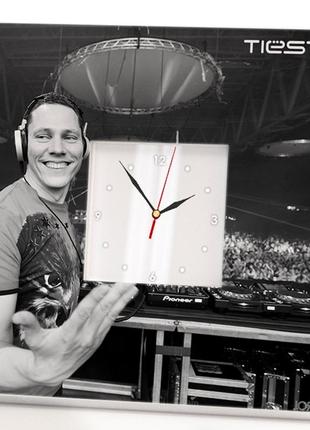 Авторський годинник «dj tiesto» для фанатів електронної та техно музики, музикантів, декор бару, клу