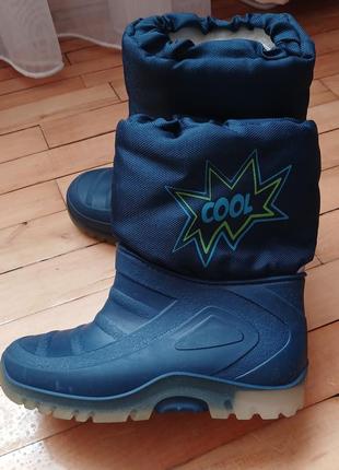 Резинові чоботи ,дутіки з утепленням