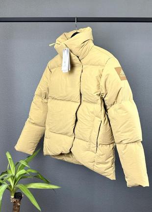 Женская пуховая куртка adidas оригинал.
