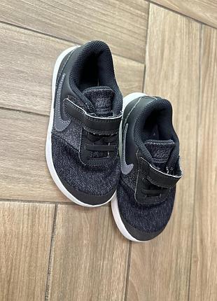 Детские кроссовки nike 27 г. 4