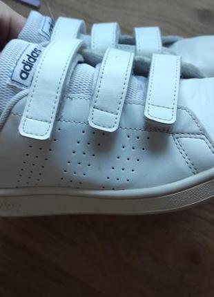 Кроссовки. adidas