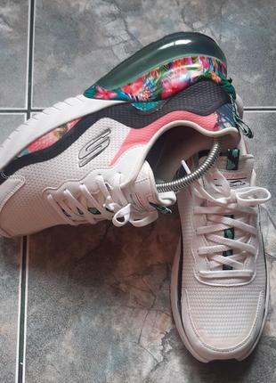 Skechers кроссовки