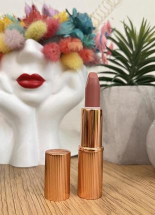 Оригинальный губный помада charlotte tilbury matte revolution lipstick pillow talk
