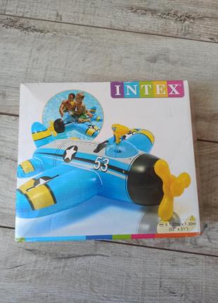 Надувний пліт intex 57537 літачок з водяним пістолетом (плотик 57537(blue) синій літак, з вод.пістолетом, 132-130см )