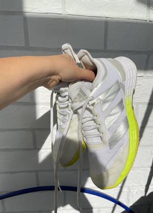 Женские кроссовки для тенниса adidas adizero ubersonic 4 (артикул: fx1368) fx1368 adidas adizero ubersonic 4 кроссовки для тенниса adizero ubersonic 4