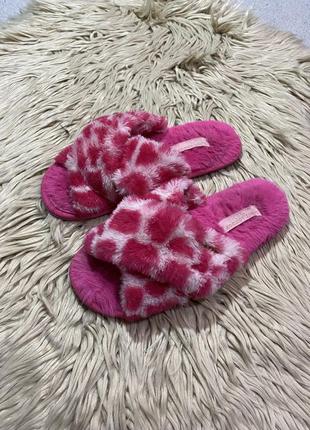 Капці по розмір 38/39