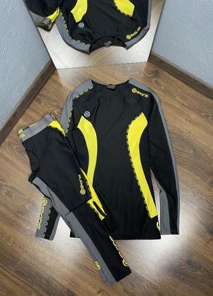 Термо костюм skins