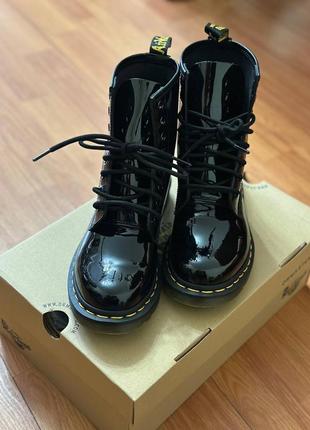 Dr martens мартинсы черные лаковые