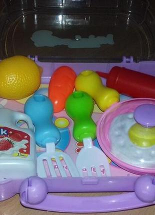 Кухонный  игрушечный набор в чемоданчике