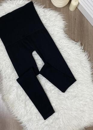 Чорні лосини