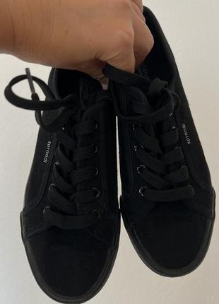 Кеди чорні