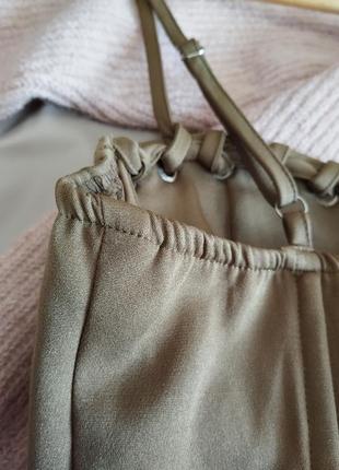 Оливковый корсетный топ