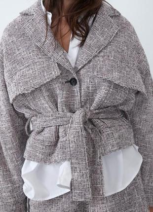 Твідова куртка zara/куртка з поясом на ґудзиках/бомбер овер твід