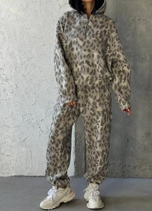 Теплый спортивный костюм