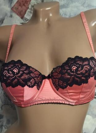 Бюстгальтер