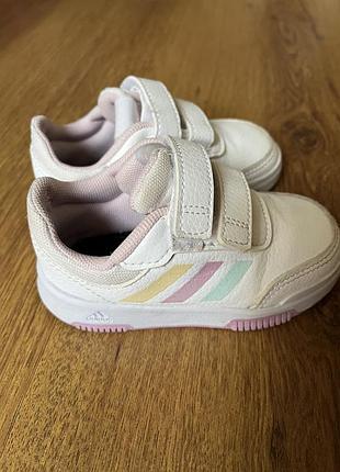 Кроссовки adidas