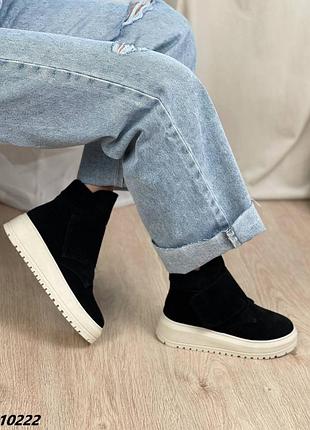 Ботинки материал натуральная замша сезон деми цвет черный