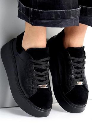 Натуральні шкіряні та замшеві чорні кеди - кросівки на високій підошві