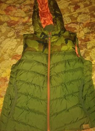 Zara жилет на парня