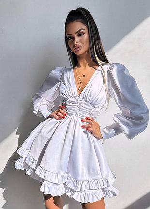 Сукня святкова атласна з пишною спідницею і рюшами відкритою спиною рукавами ліхтариками