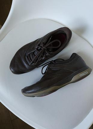 Якісні фірмові шкіряні кросівки reebok easy tone 39 оригінал, коричневі жіночі кросівки