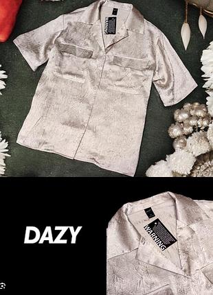 Красива атласна блуза з кишенями dazy жатка батал етикетка