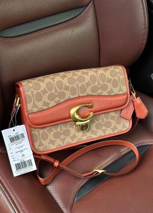 Сумка coach signature logo refined calf leather studio crossbody bag