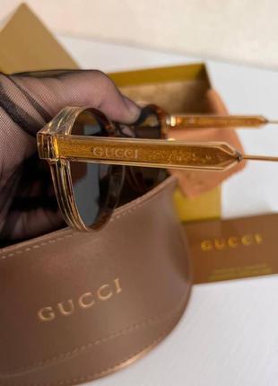 Стильные классические женские очки gucci в золотистом цвете со стильным чехлом7 фото