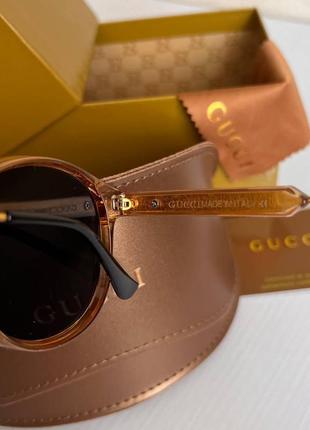 Стильные классические женские очки gucci в золотистом цвете со стильным чехлом8 фото