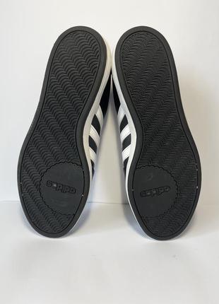 Кросівки шкіряні adidas3 фото