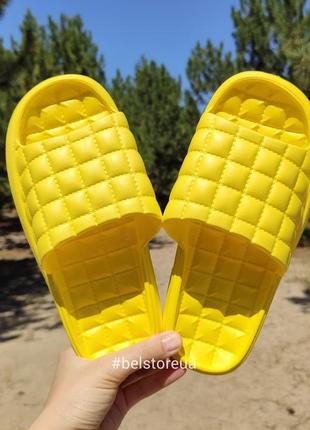 Новые летние тапочки желтого цвета 38 размер