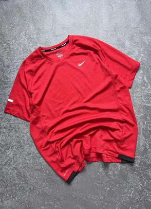 Спортивная футболка nike dri-fit