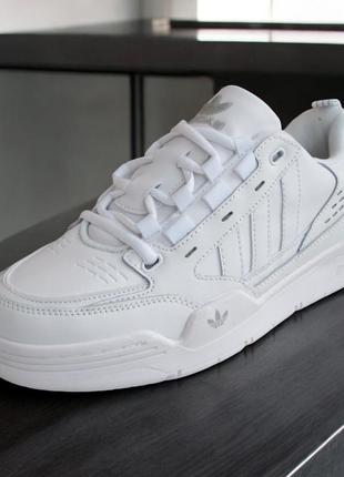 Кросівки чоловічі adidas 2000 адідас