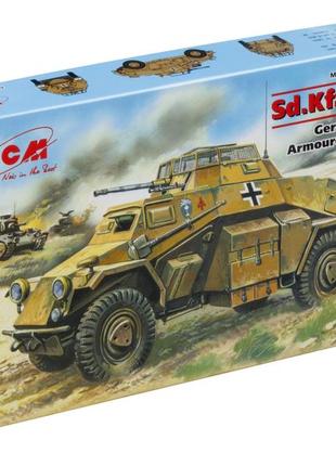 Icm 72411 німецький легкий бронеавтомобіль sd.kfz.222 модель у масштабі 1:72 пластиковий набір для складання2 фото