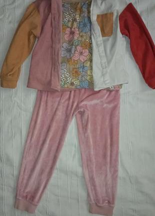 Костюм для дівчинки