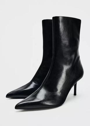 Ботинки лакированные черные тонкие каблуки zara new
