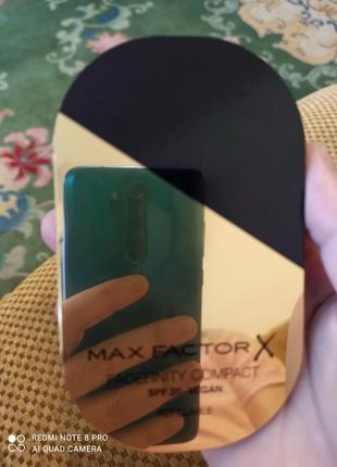 Продам пудру  max factor