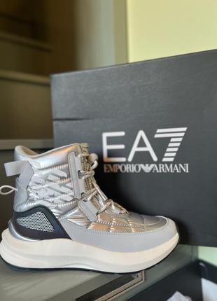 Зимние высокие кроссовки, дутики emporio armani 38,5 размера новые