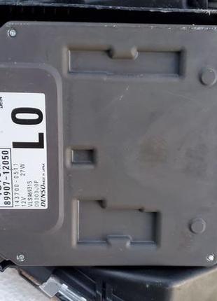 Блок управления led фарой toyota corolla e21, оригинал, б.у., 8990712050