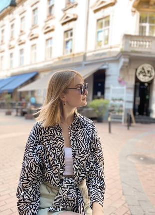 Сорочка бавовна принт зебра бежевого і чорного кольору