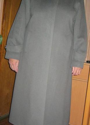 Новое пальто из сукна (100 % шерсть), немецкая фирма berghaus, р. 50-54, рост- 4-5)
