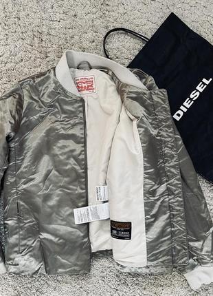 Бомбер, куртка levi’s оригинал бренд курточка, ветровка демисезонная размер xs,s