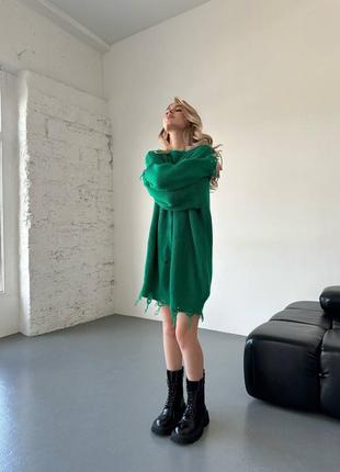 Вязаная туника рванка оверсайз свободного кроя с декоративными разрывами