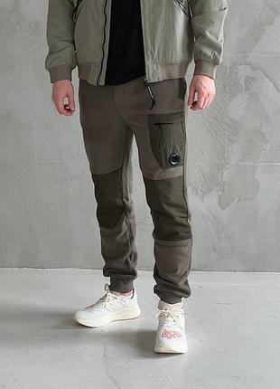 Хлопковые брюки c.p. company diagonal raised fleece