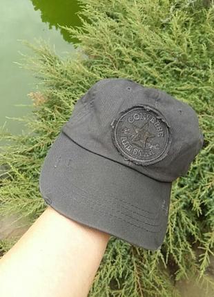 Фірмова джинсова кепка  від відомого бренду.