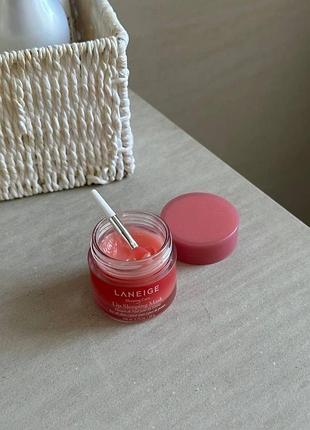Нічна відновлююча маска для губ laneige