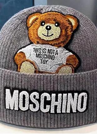 Шапка с нашивкой moschino toy teddy