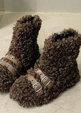 Клевые меховые сапожки